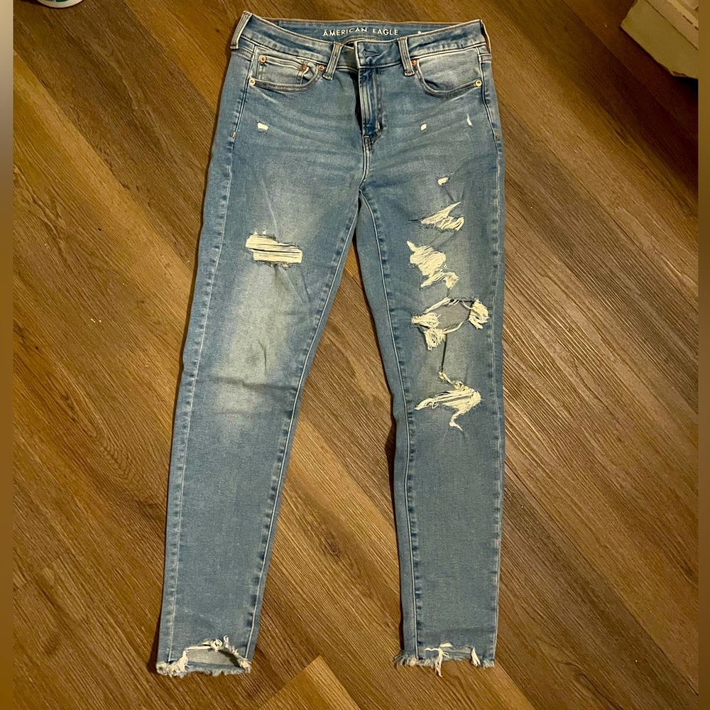 AE Distressed jeans - Picture 1 of 2